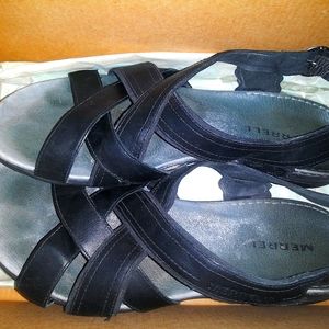 Merrell size 9 woman's shoes